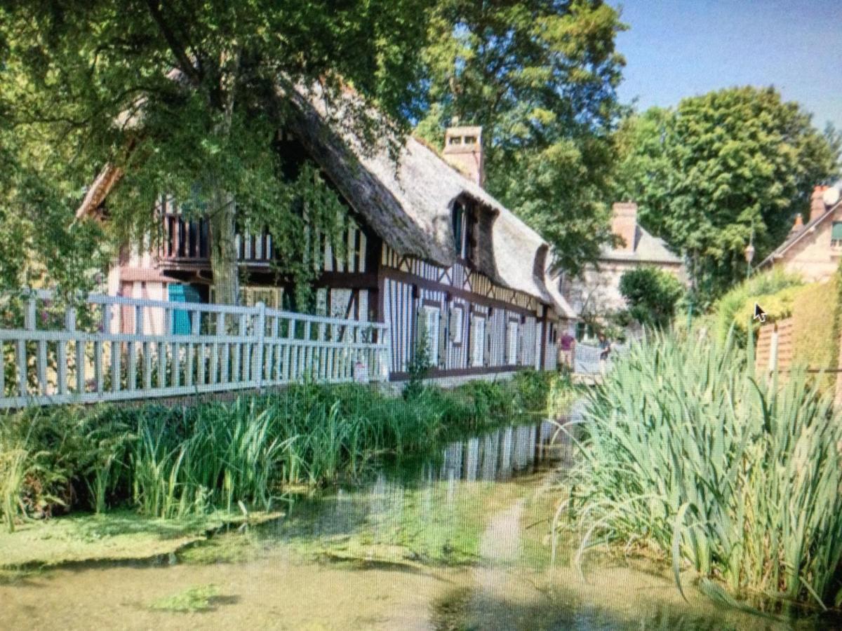 Le Clos-Masure de Béatrice Montreuil-en-Caux Exterior foto